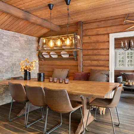 Fa636 - Cozy Cabin, With Outdoor Jacuzzi